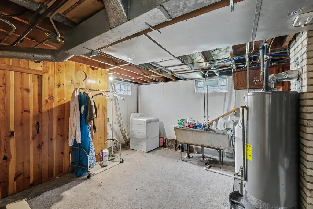 227 Leyden Avenue SW Grand Rapids City MI 49504