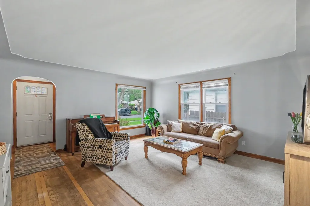 227 Leyden Avenue SW Grand Rapids City MI 49504