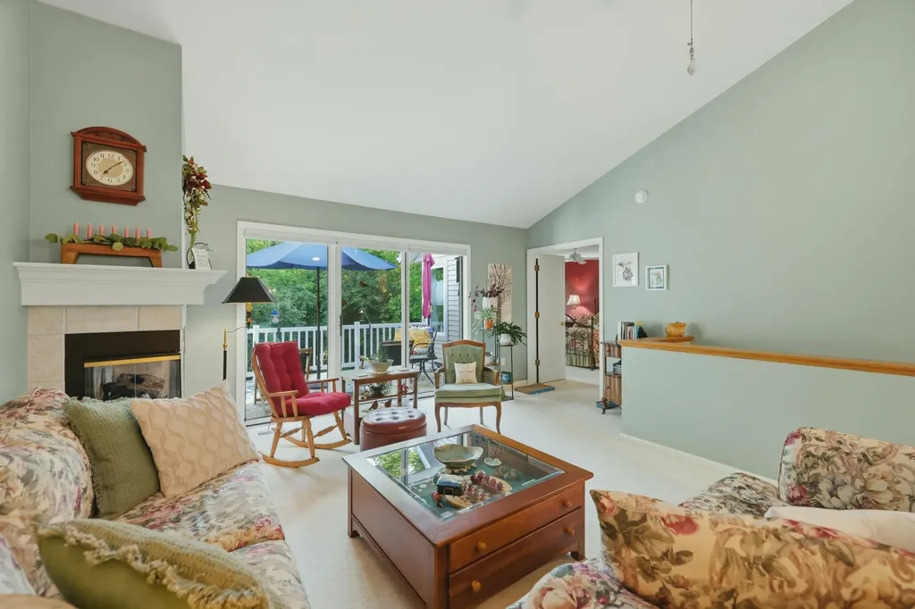 2203 Shetland Drive NE Grand Rapids City MI 49505