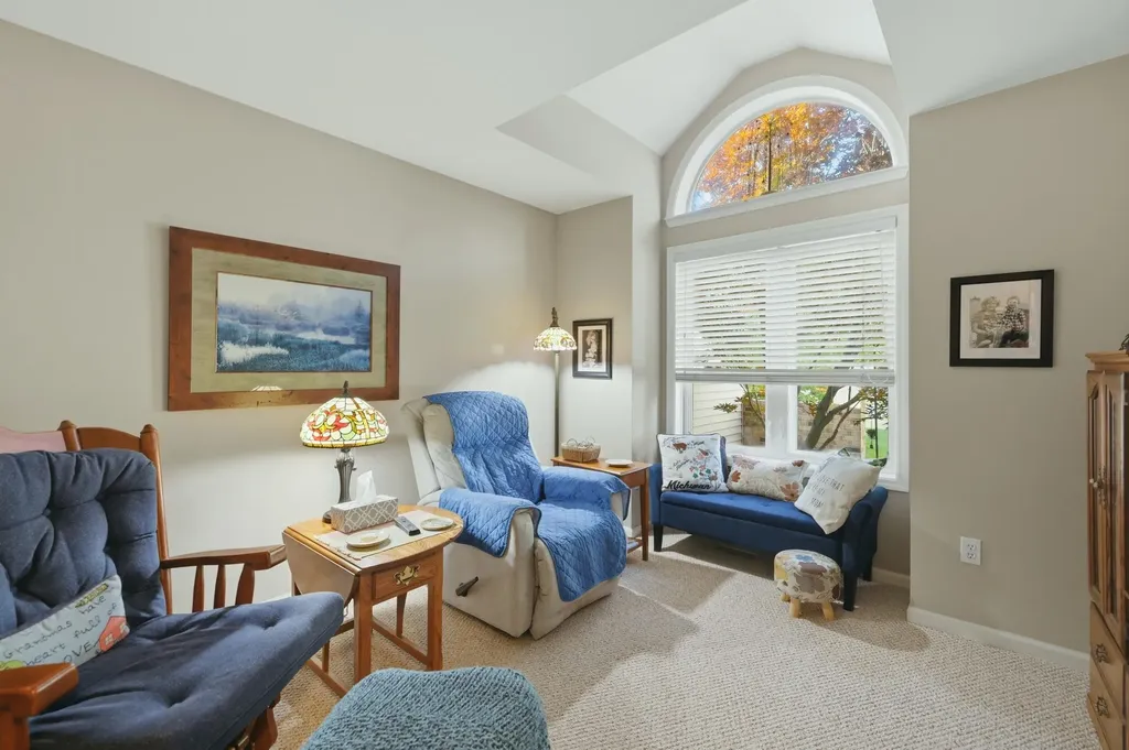 2203 Shetland Drive NE Grand Rapids City MI 49505