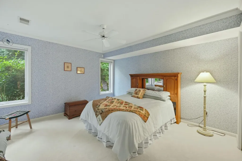 2203 Shetland Drive NE Grand Rapids City MI 49505