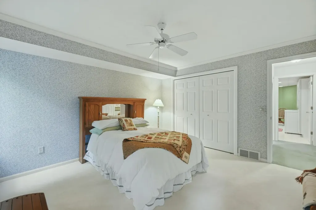 2203 Shetland Drive NE Grand Rapids City MI 49505