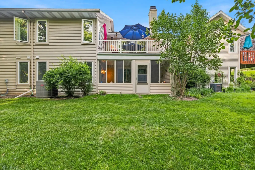 2203 Shetland Drive NE Grand Rapids City MI 49505
