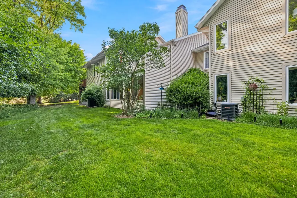2203 Shetland Drive NE Grand Rapids City MI 49505
