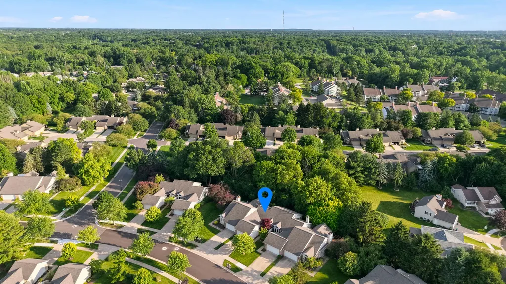 2203 Shetland Drive NE Grand Rapids City MI 49505
