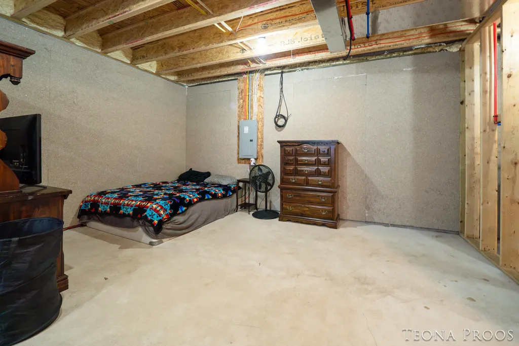 1379 Pine Street Muskegon City MI 49442