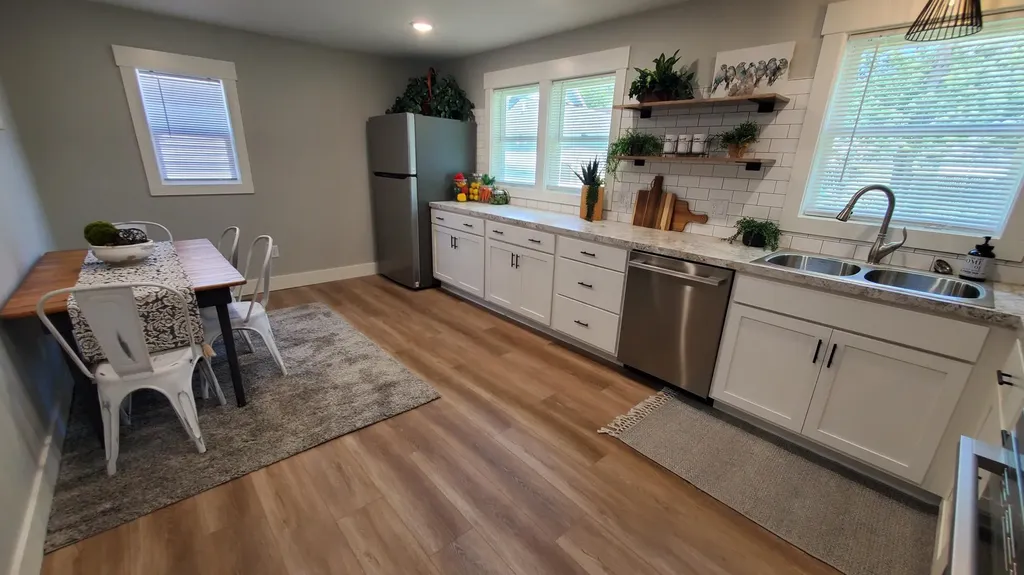 1350 Buffalo Avenue NE Grand Rapids City MI 49505