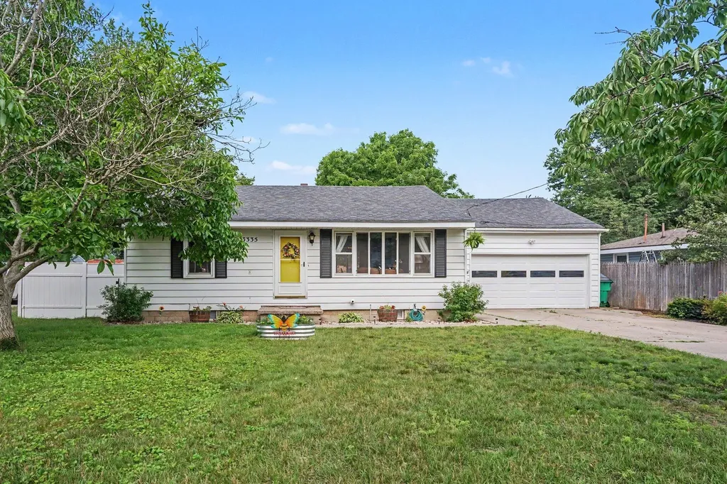 3335 Raffie Street Fruitport Charter Township MI 49444