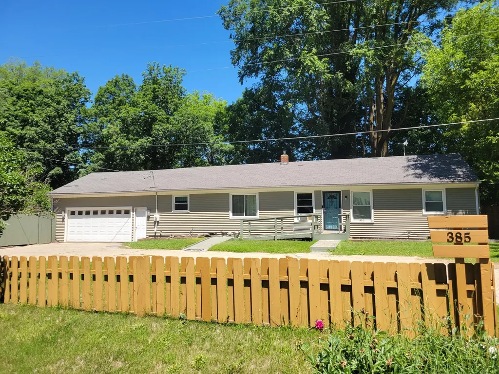 385 92nd Street SW Byron Township MI 49315
