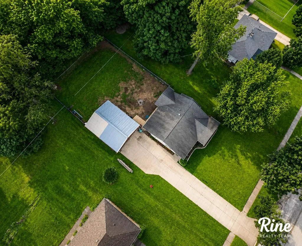 18 Grand Avenue Niles City MI 49120