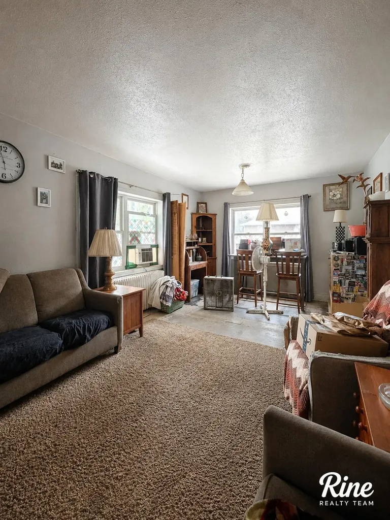18 Grand Avenue Niles City MI 49120
