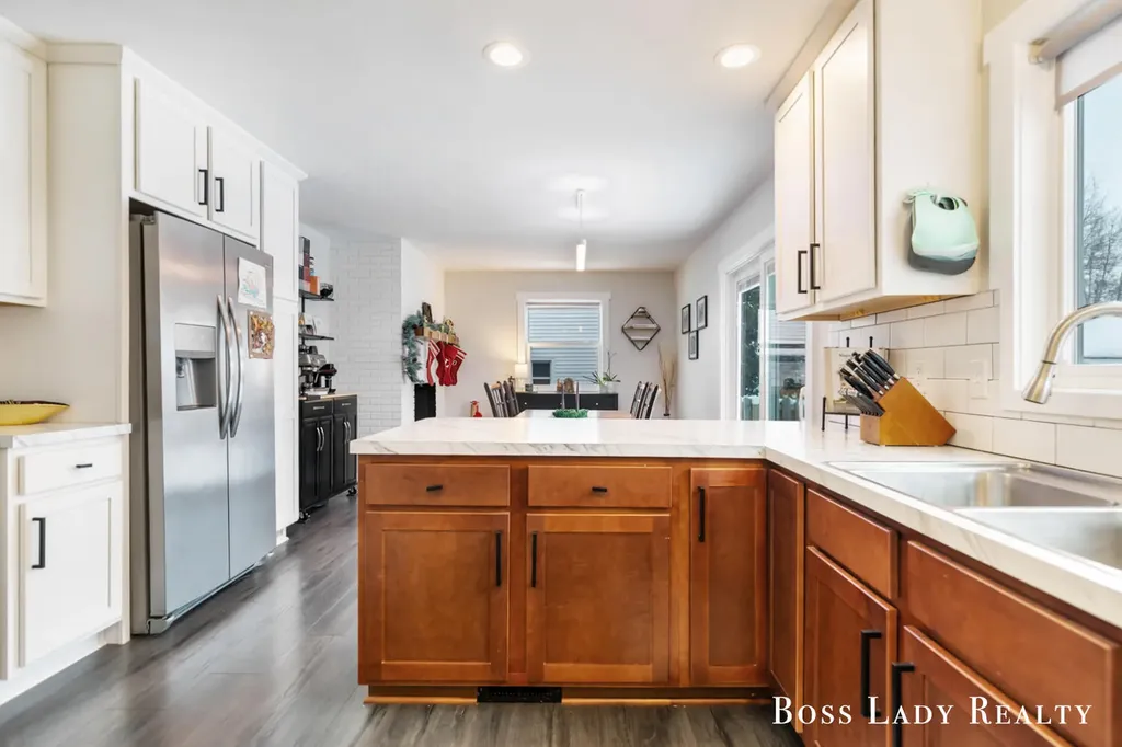 1512 Rossman Avenue SE Grand Rapids City MI 49507