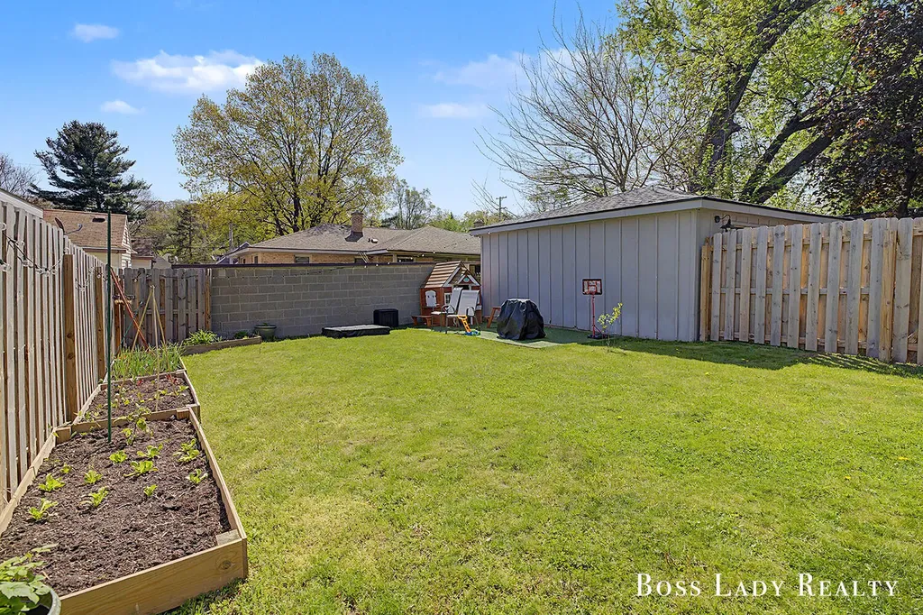 1512 Rossman Avenue SE Grand Rapids City MI 49507