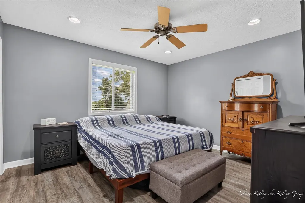 2033 Orchard Ridge Drive NW Walker City MI 49534