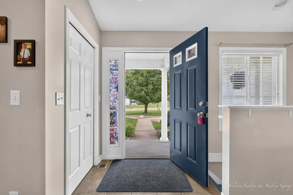 2033 Orchard Ridge Drive NW Walker City MI 49534
