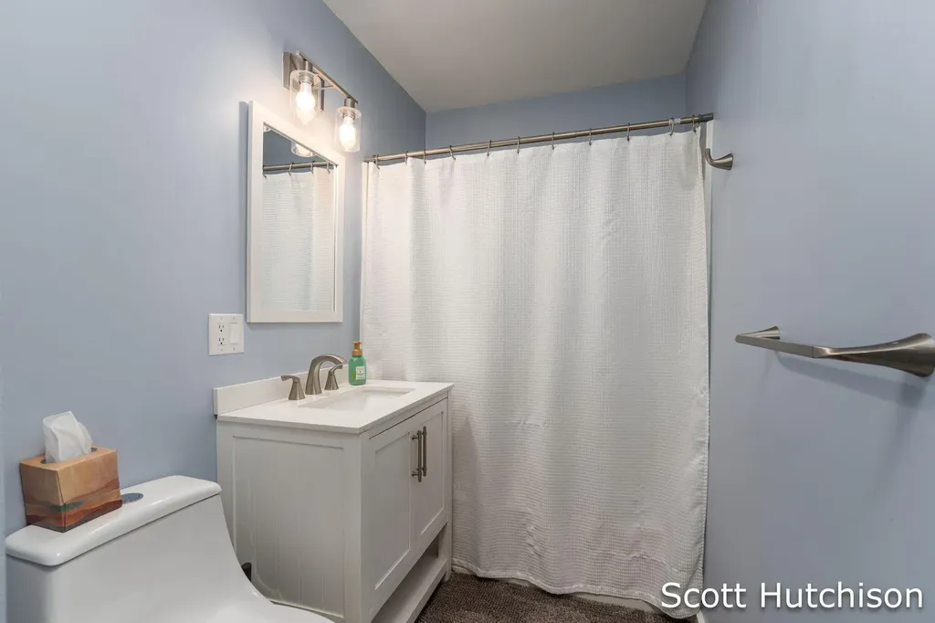 4171 Miramar Avenue NE Plainfield Charter Township MI 49525