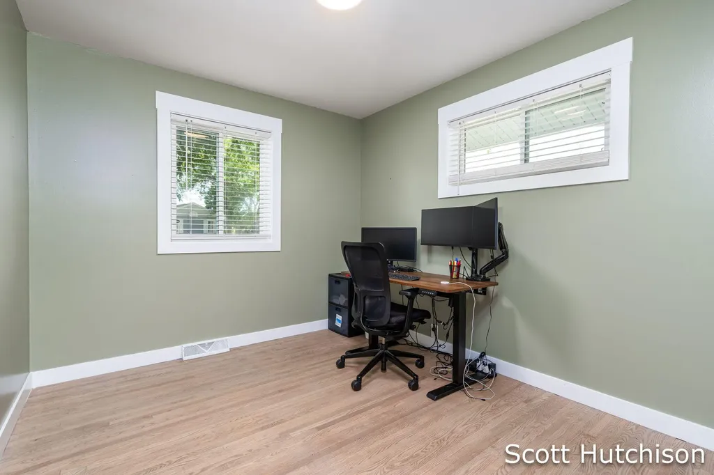 4171 Miramar Avenue NE Plainfield Charter Township MI 49525