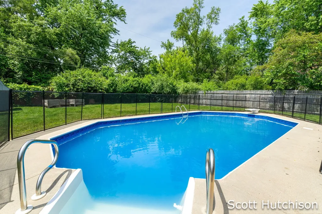 4171 Miramar Avenue NE Plainfield Charter Township MI 49525