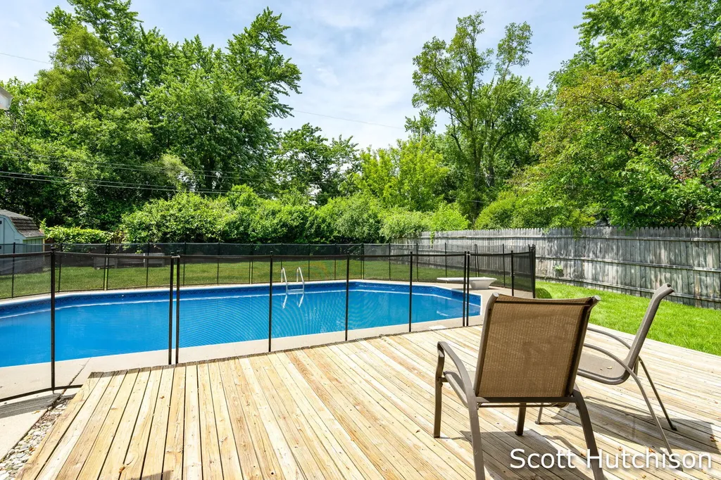 4171 Miramar Avenue NE Plainfield Charter Township MI 49525