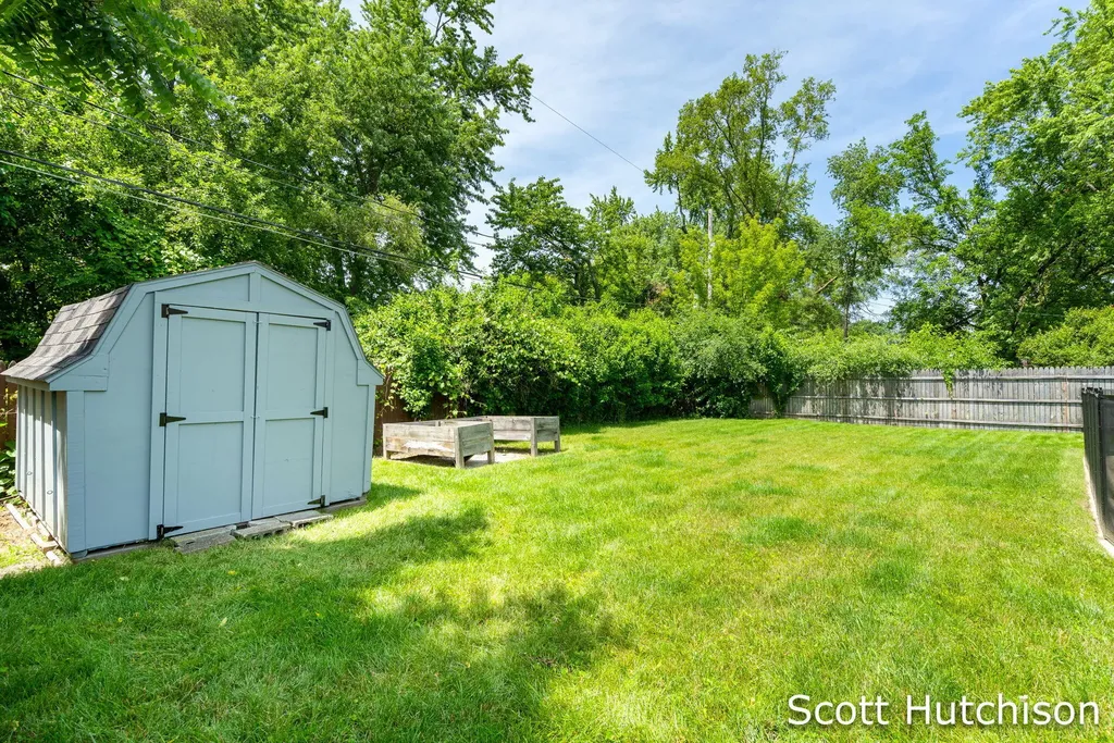 4171 Miramar Avenue NE Plainfield Charter Township MI 49525
