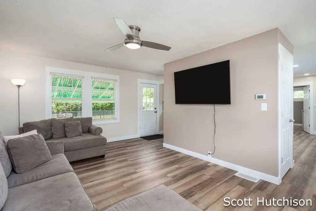 4171 Miramar Avenue NE Plainfield Charter Township MI 49525