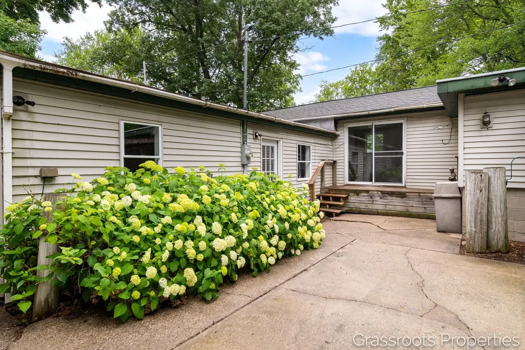 1403 S Mears Avenue Whitehall City MI 49461