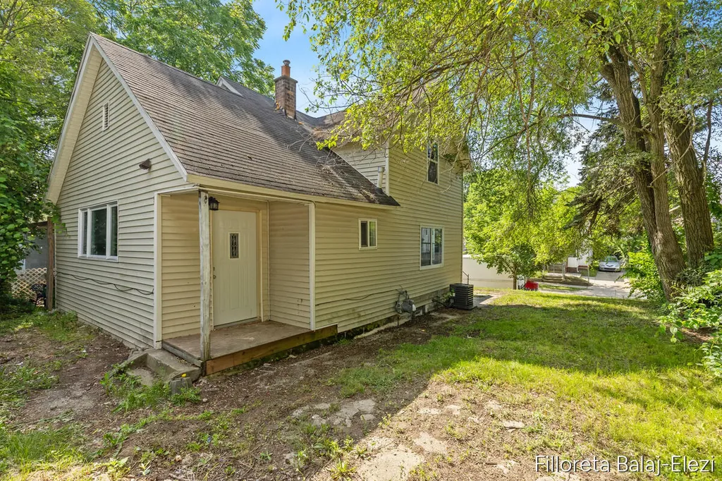 1115 Baxter Street SE Grand Rapids City MI 49507