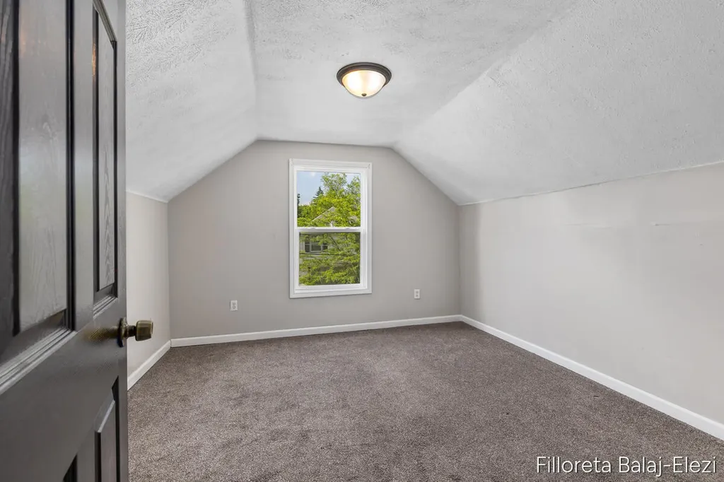 1115 Baxter Street SE Grand Rapids City MI 49507