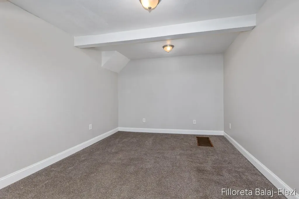 1115 Baxter Street SE Grand Rapids City MI 49507