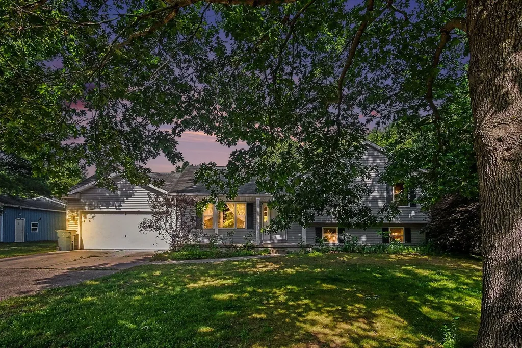 1918 43rd Street Valley Township MI 49010