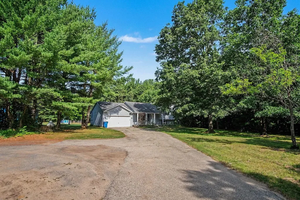 1918 43rd Street Valley Township MI 49010