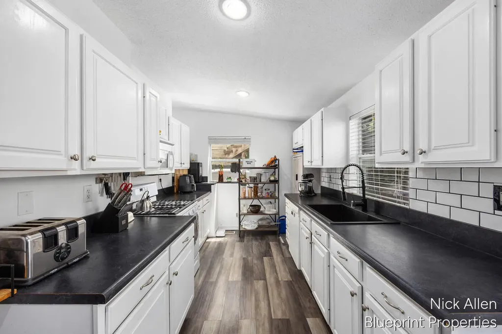 158 Wilson Street Coloma City MI 49038
