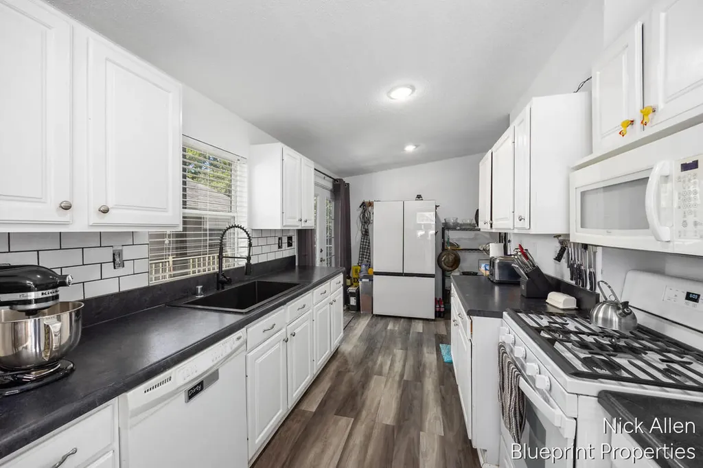 158 Wilson Street Coloma City MI 49038
