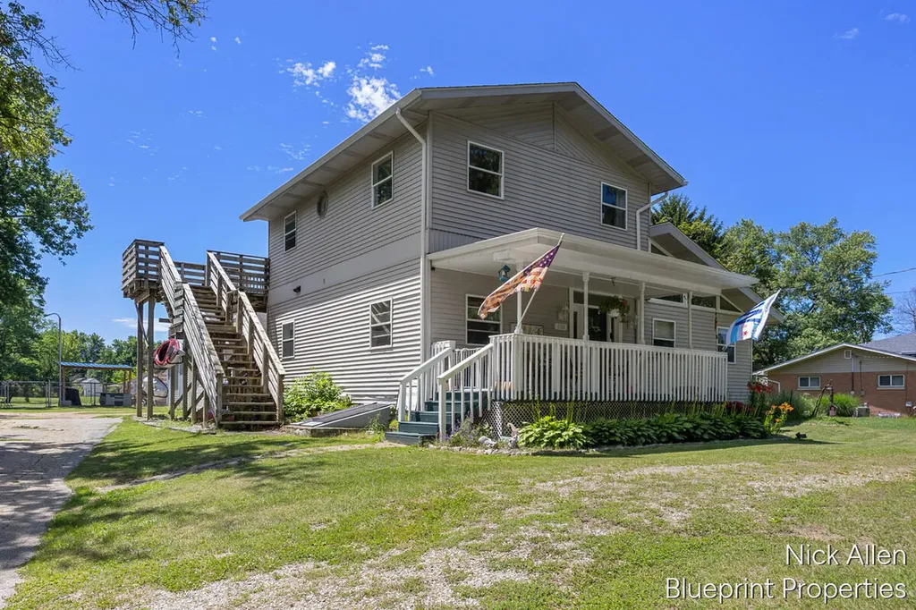 158 Wilson Street Coloma City MI 49038