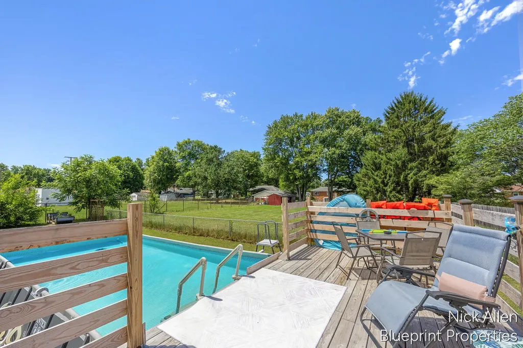 158 Wilson Street Coloma City MI 49038