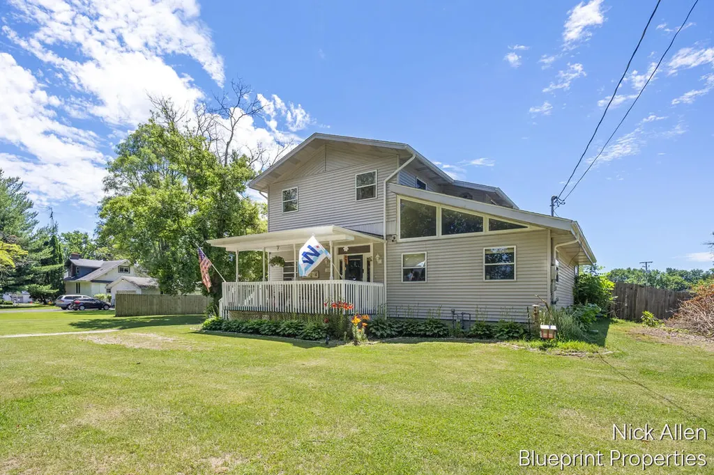 158 Wilson Street Coloma City MI 49038