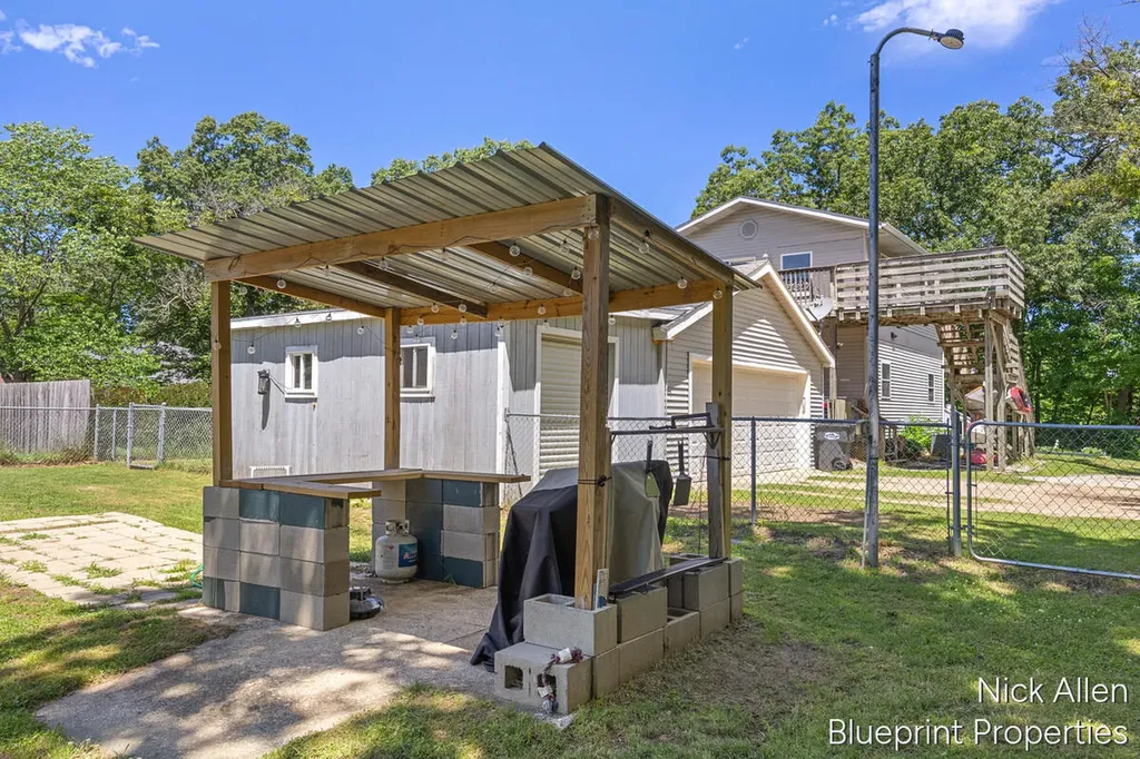 158 Wilson Street Coloma City MI 49038