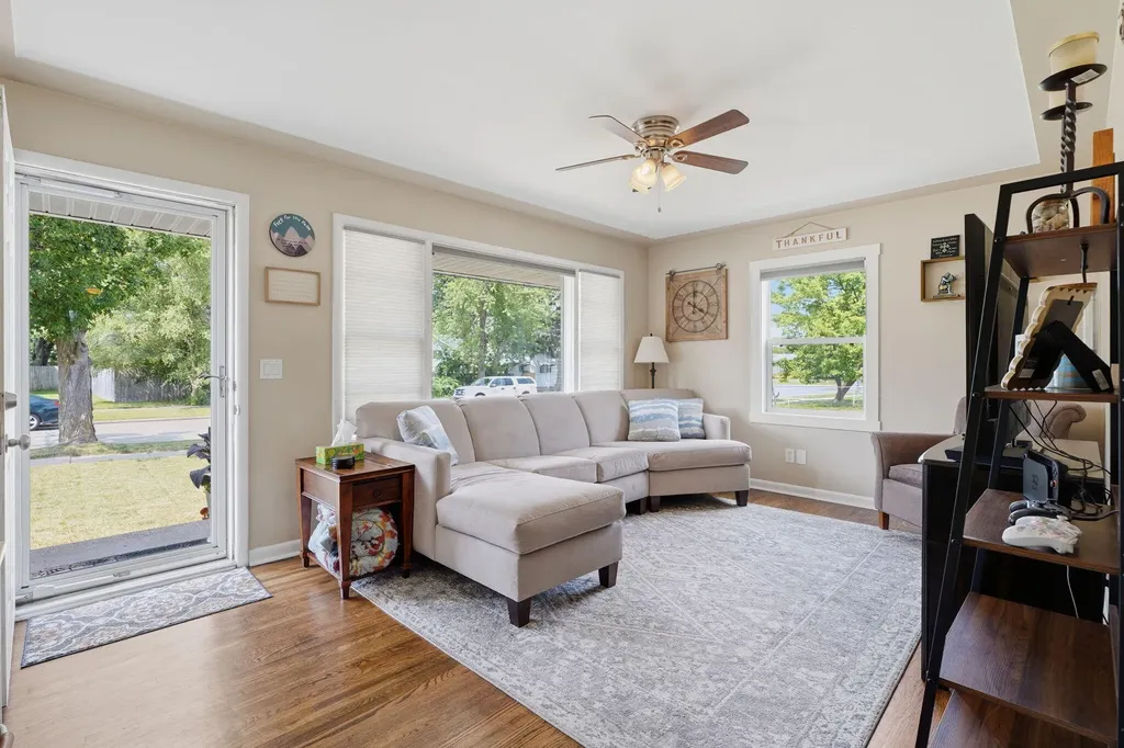 1626 Royal Oak Street SW Wyoming City MI 49519