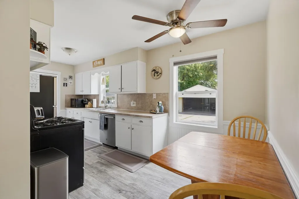 1626 Royal Oak Street SW Wyoming City MI 49519