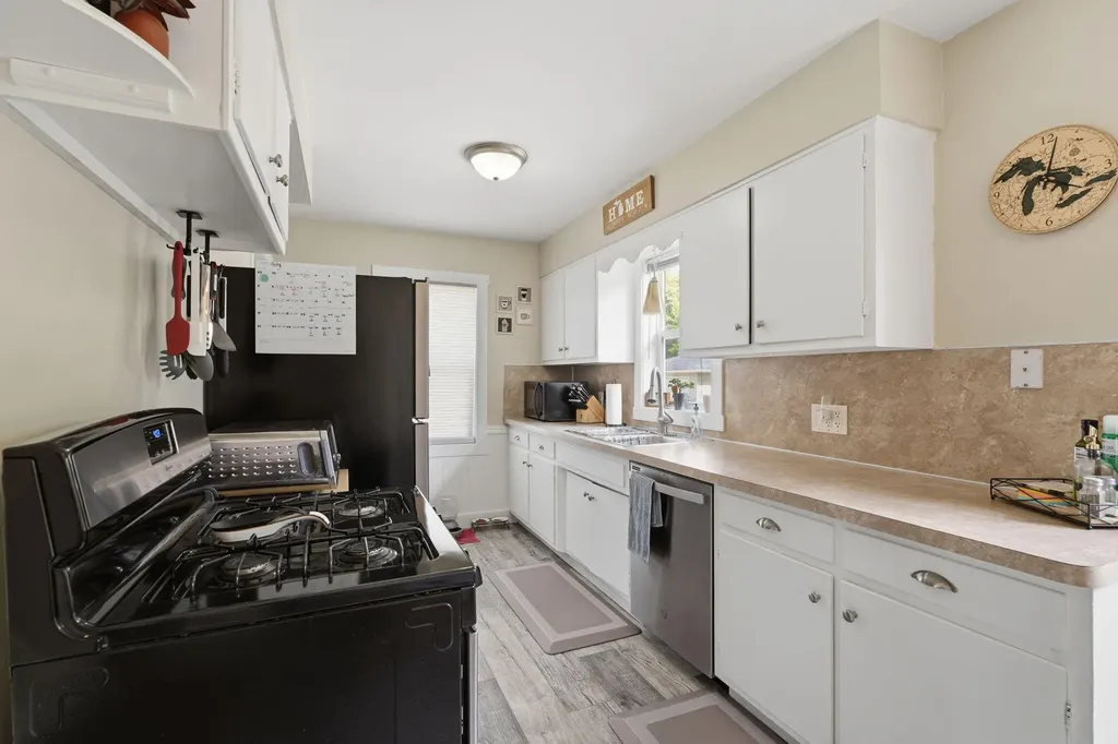1626 Royal Oak Street SW Wyoming City MI 49519
