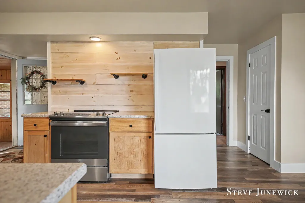8261 Cottonwood Drive Georgetown Charter Township MI 49428