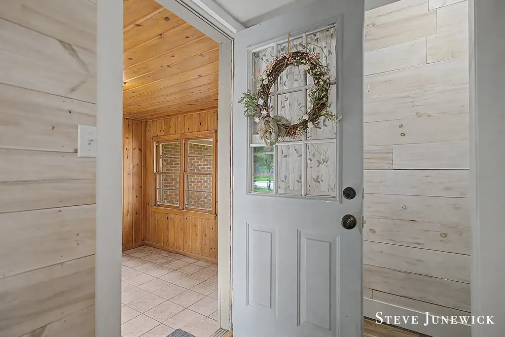 8261 Cottonwood Drive Georgetown Charter Township MI 49428