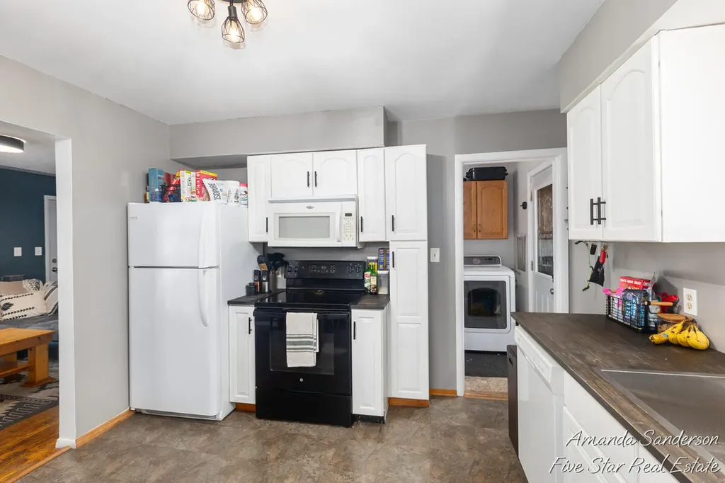 3746 Raven Avenue SW Wyoming City MI 49509