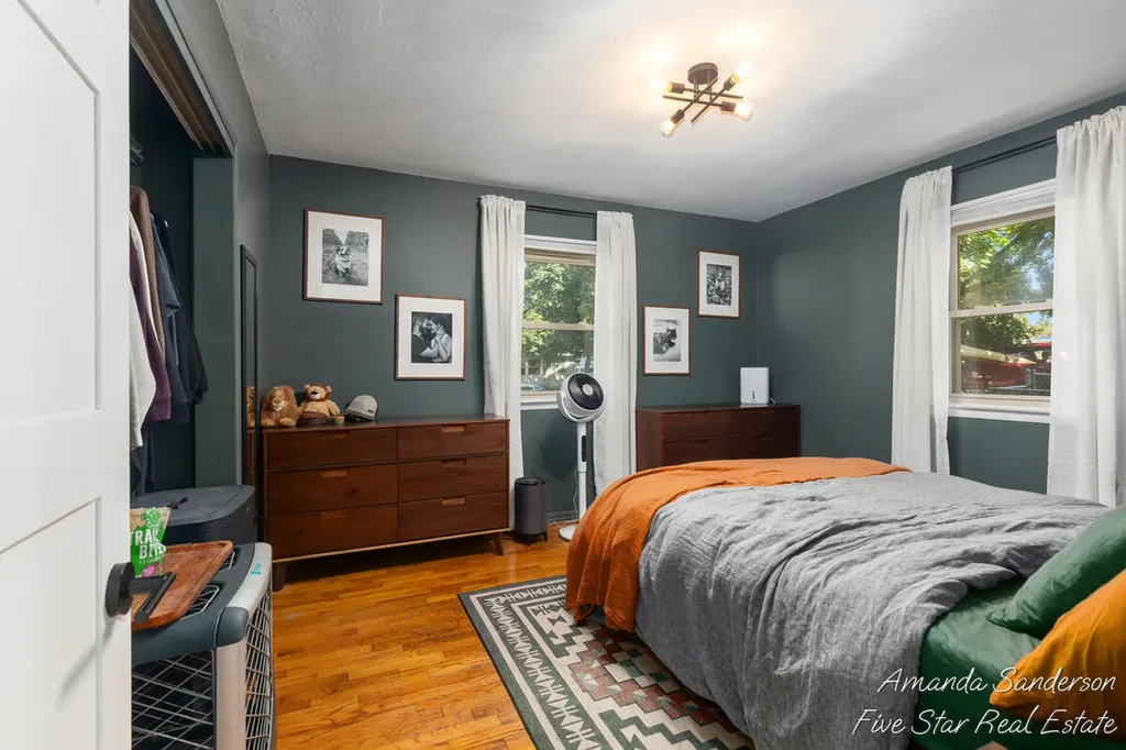 3746 Raven Avenue SW Wyoming City MI 49509
