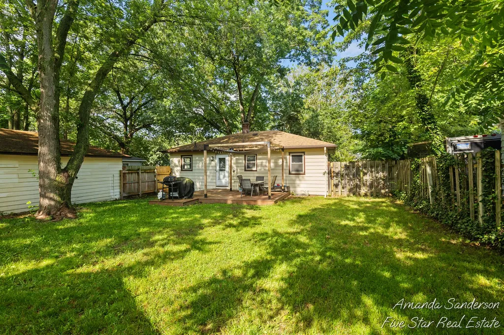 3746 Raven Avenue SW Wyoming City MI 49509