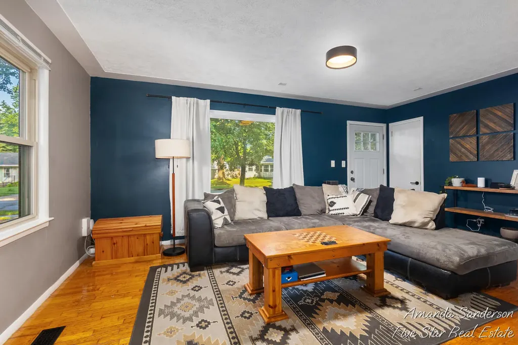 3746 Raven Avenue SW Wyoming City MI 49509