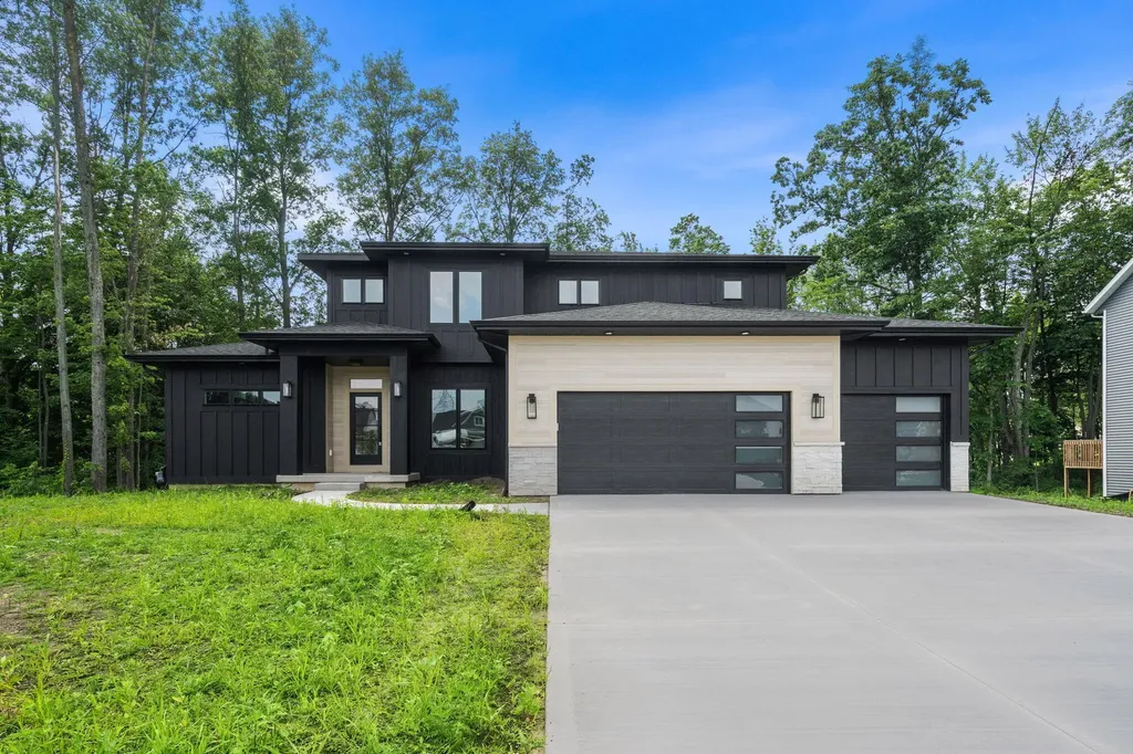 4662 Hidden Ridge Drive Georgetown Charter Township MI 49426
