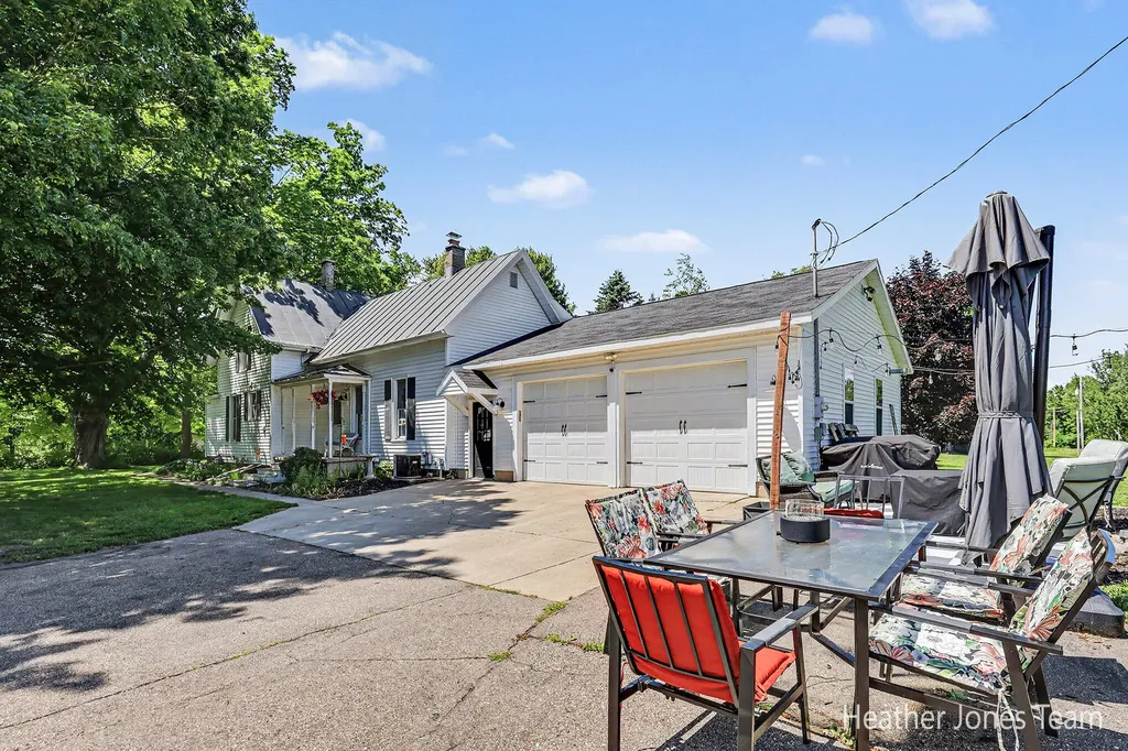 8960 Myers Lake Avenue NE Courtland Township MI 49341