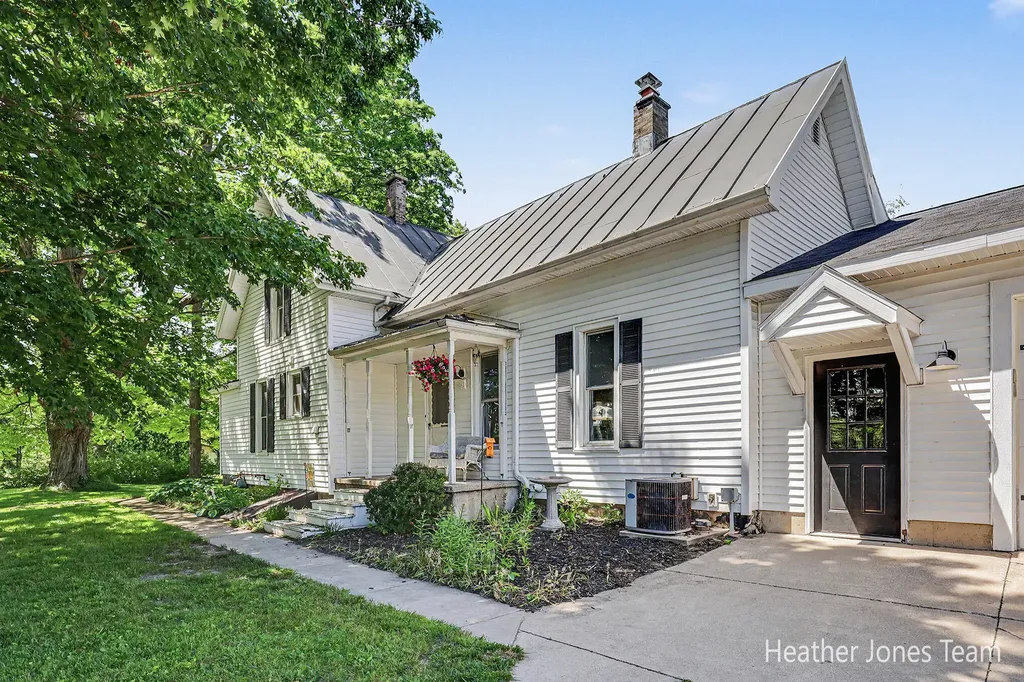 8960 Myers Lake Avenue NE Courtland Township MI 49341