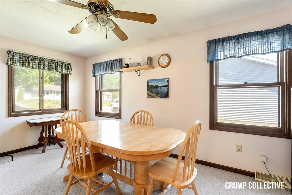 3410 Benjamin Avenue NE Grand Rapids City MI 49525